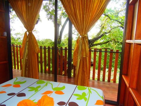 Heliconias Nature Lodge