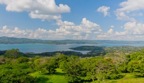 Lake Arenal Hotels